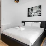 Appartement Wola Chic By Bookinghost *