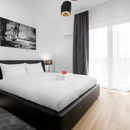 Wola Chic By Bookinghost ワルシャワ