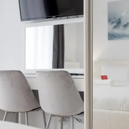 Wola Chic By Bookinghost Apartmán