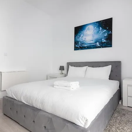 Wola Chic Apartment
