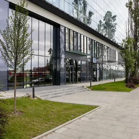 Wola Chic By Bookinghost