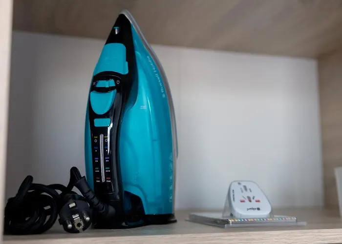 Wola Chic By Bookinghost