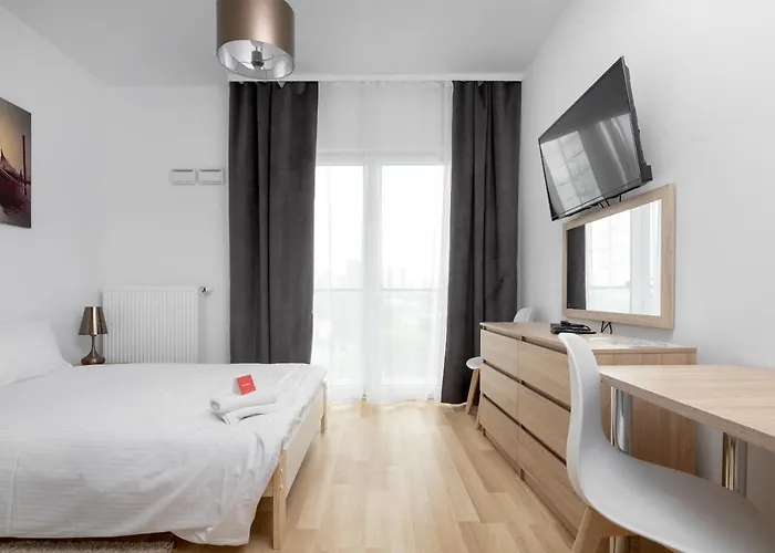 Wola Chic By Bookinghost 华沙