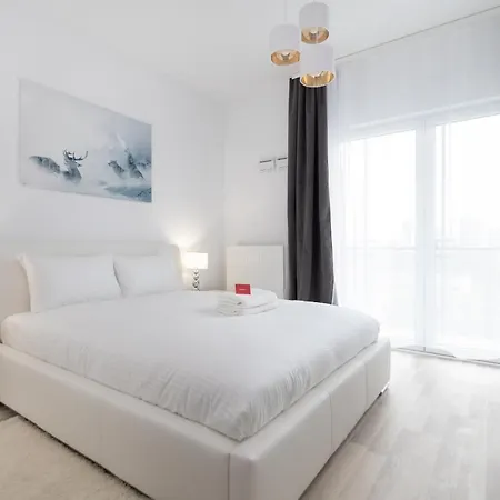 Wola Chic By Bookinghost Apartment *